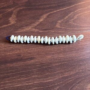 Beaded Shell Bracelet OS